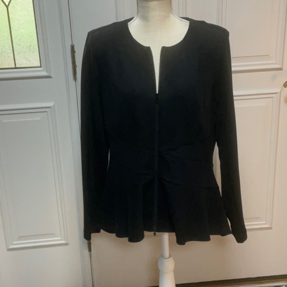 Cabi Crisscross Blazer Size Large. Black. NWT.